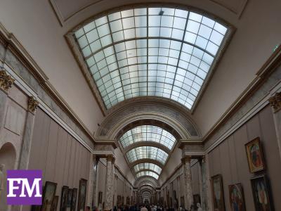 Louvre Decke in einem Gang